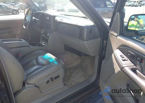 2003 Chevrolet Suburban 1500 Lt z USA, uszkodzony, nr VIN 3GNEC16Z43G169079